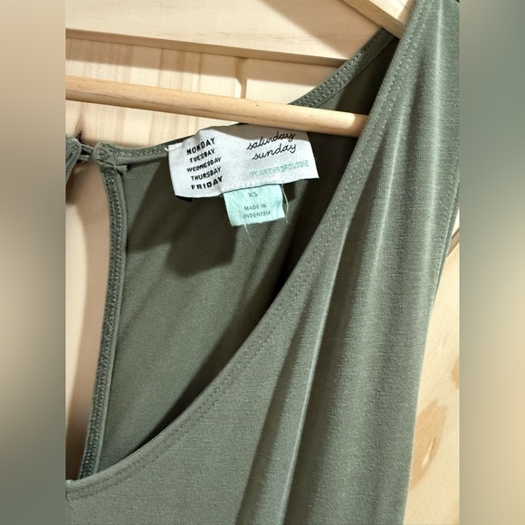Anthropologie, Saturday Sunday - Belted Olive Green Sleeveless Jumpsuit - Picture 5 of 10
